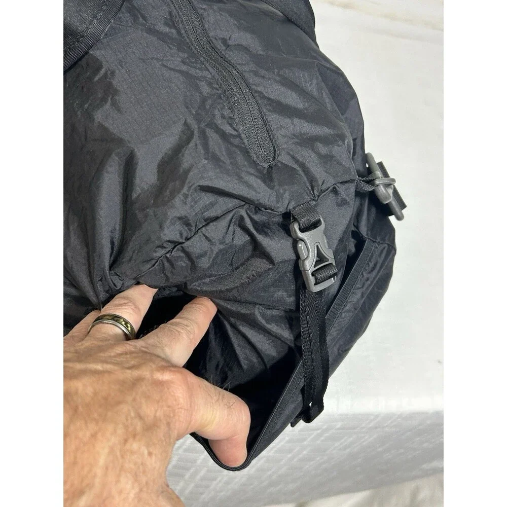 The North Face Large Black Flyweight Light Weight Duffel Bag Camping Hiking Camp